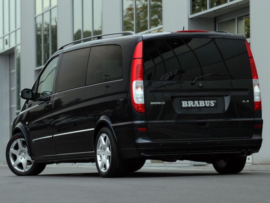  Mercedes-Benz Viano by Brabus 2004 года  (фото 3 из 10)
